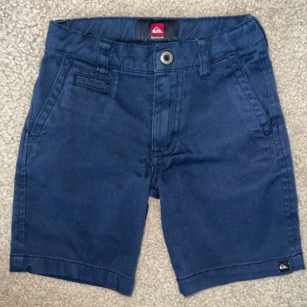 Quicksilver 2T chino shorts